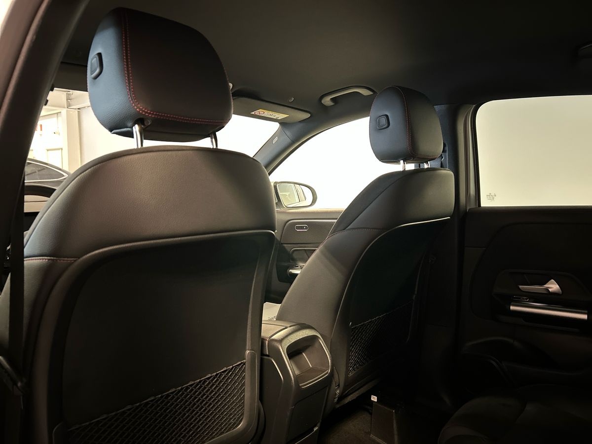 Mercedes  GLA 200 D AMG Line Advanced Plus 4Matic 8G-DCT - 17