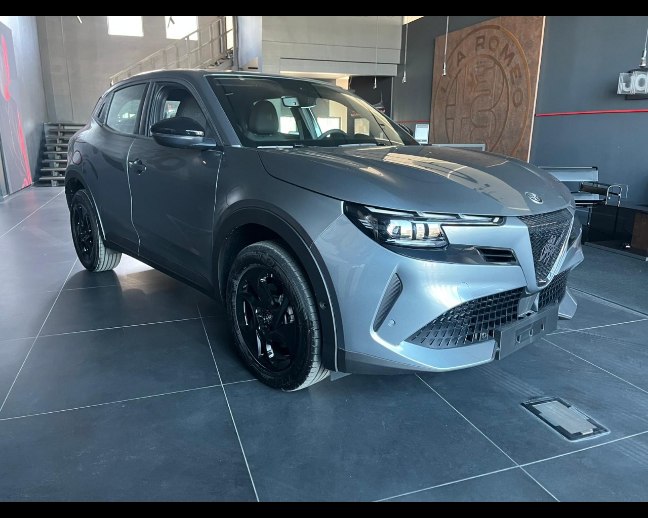 Foto ALFA ROMEO Junior Ibrida Ibrida 1.2 136cvHybrid Edct6