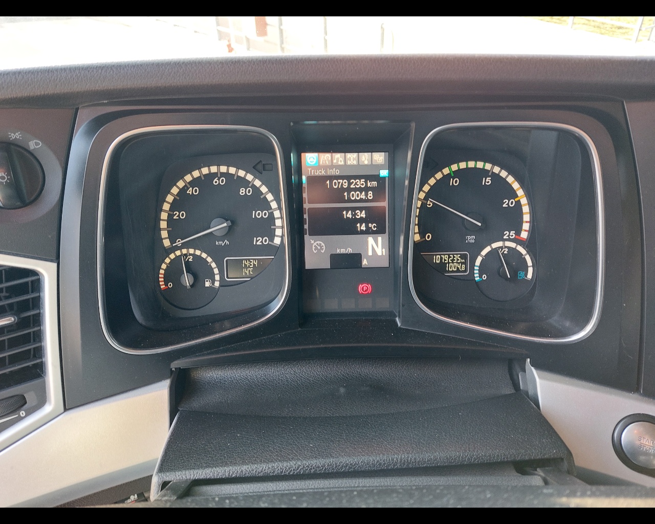 Mercedes Actros actros 2548 L Flat cab. Str.Sp. 2,5 Euro VI - 18