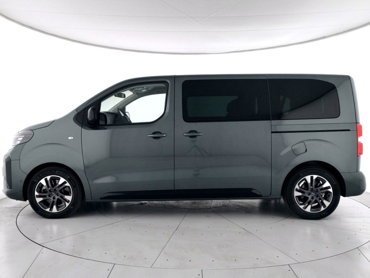 Opel Zafira / Vivaro KM0 2026 Zafira / Vivaro Porto Mantovano