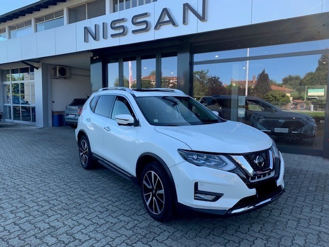 Nissan  '2018