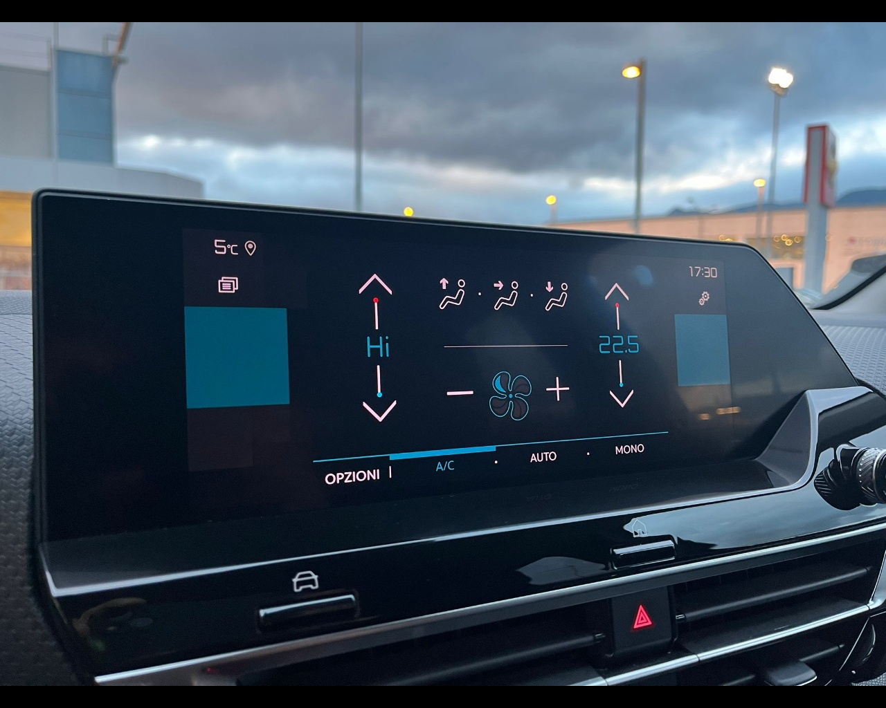 Foto CITROEN C4 1.2 puretech Shine s&s 130cv eat8