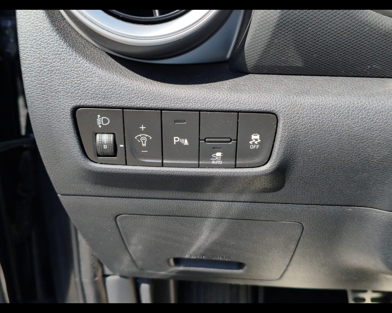 Foto HYUNDAI Kona 64 kWh EV Xline 204cv