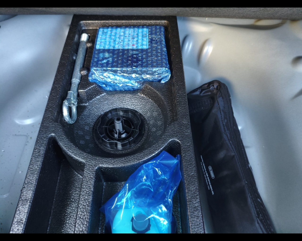 Foto CITROEN C3 Aircross 1.2 puretech Shine s&s 130cv eat6