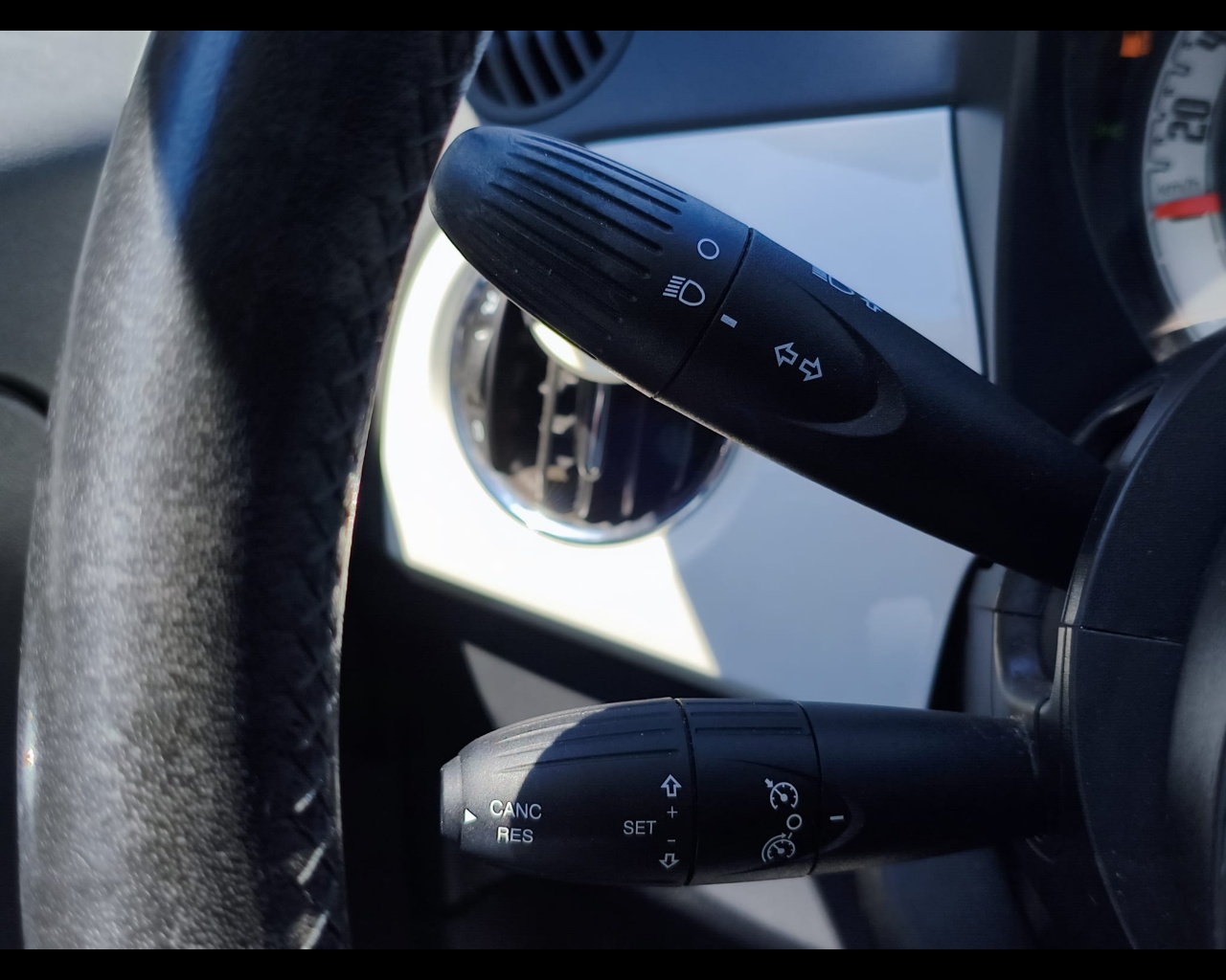 Foto FIAT 500 1.2 Lounge 69cv