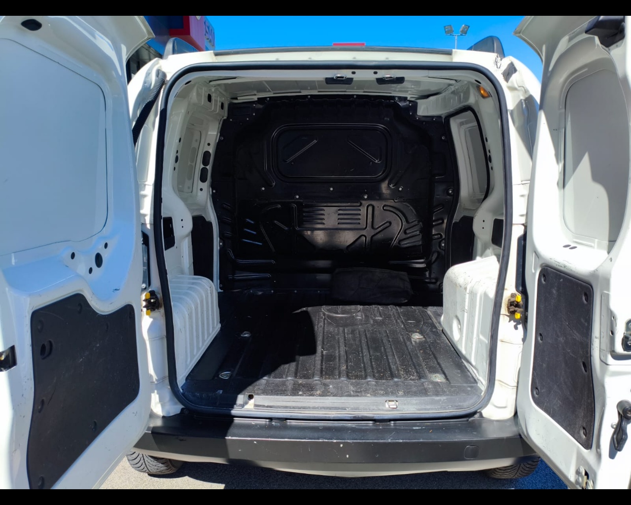 Foto FIAT Fiorino combi N1 1.3 mjt 95cv SX classe 2 E6b