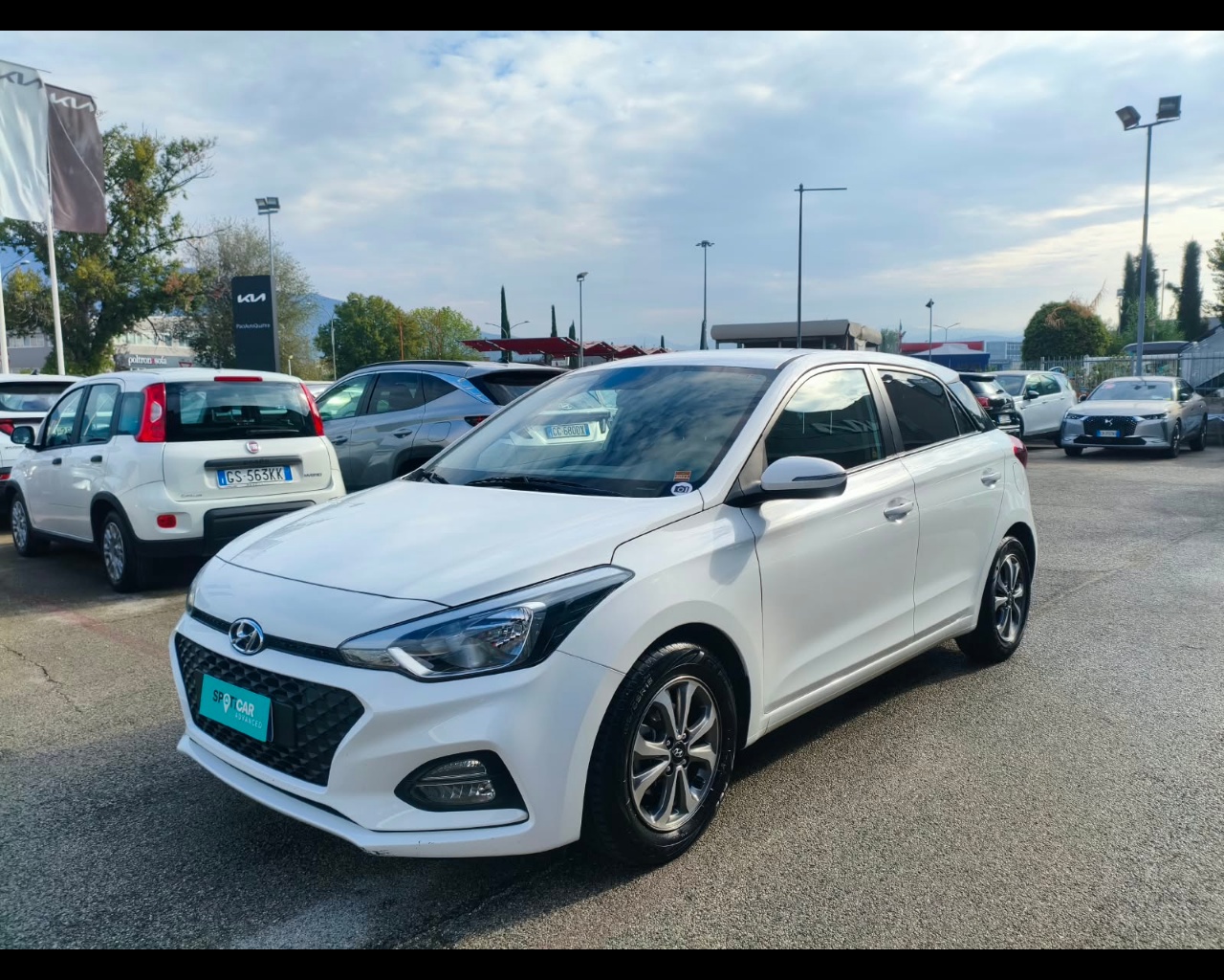 HYUNDAI i20 5p 1.2 mpi Connectline 75cv Gpl Usata