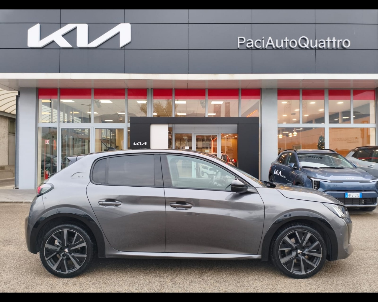 Foto PEUGEOT 208 1.5 bluehdi GT Pack s&s 100cv