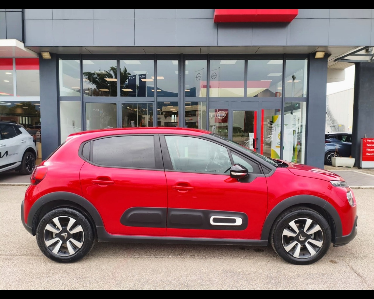 Foto CITROEN C3 1.2 puretech Max s&s 110cv