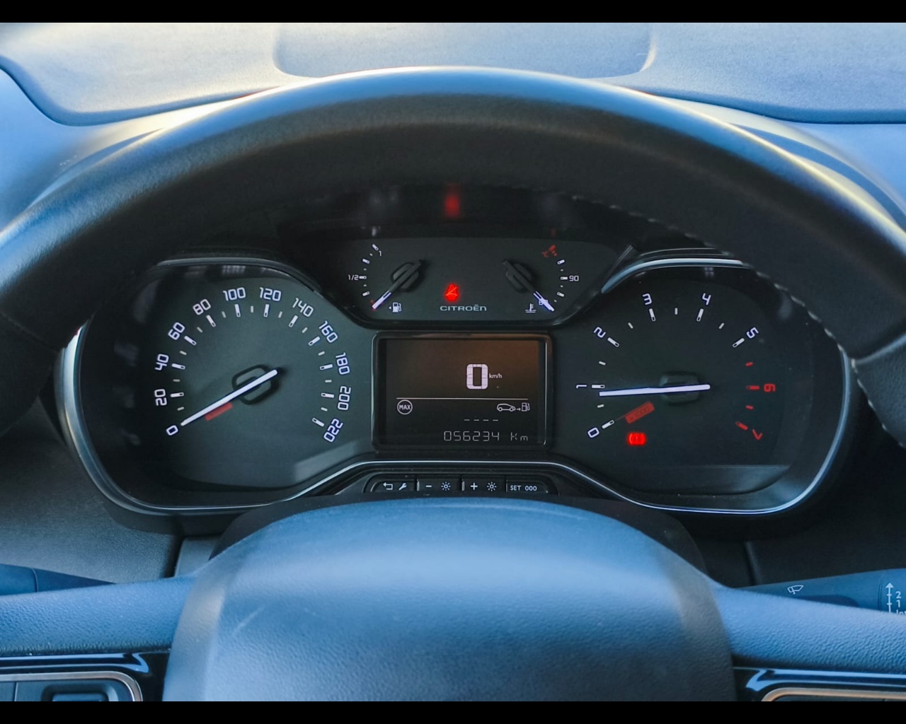 Foto CITROEN C3 Aircross 1.5 bluehdi Shine Pack s&s 110cv