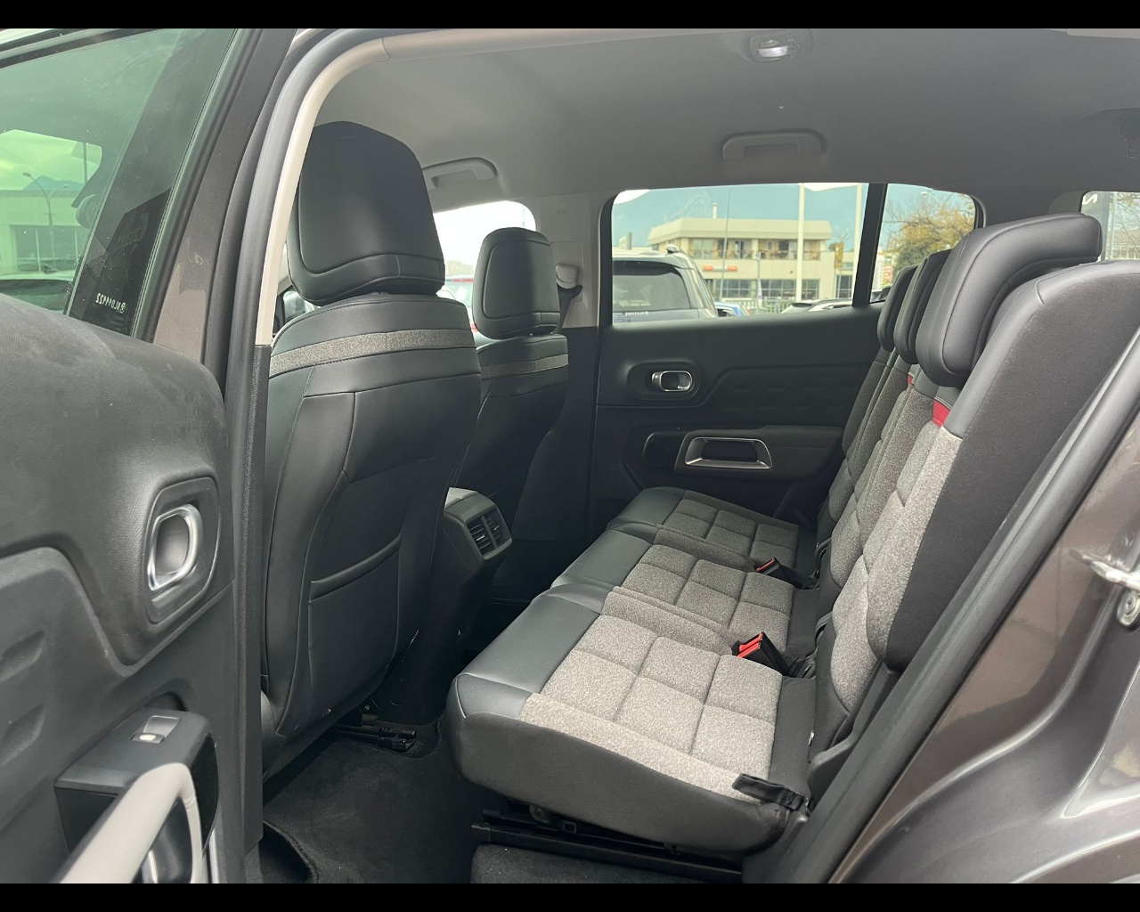 Foto CITROEN C5 Aircross 1.5 bluehdi Shine s&s 130cv eat8 