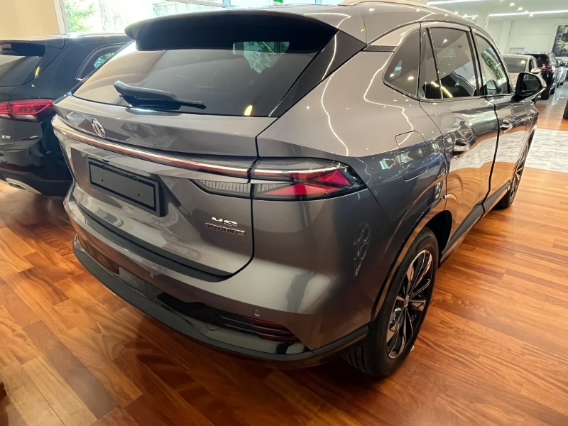 MG – HS 1.5 Hybrid+ Luxury