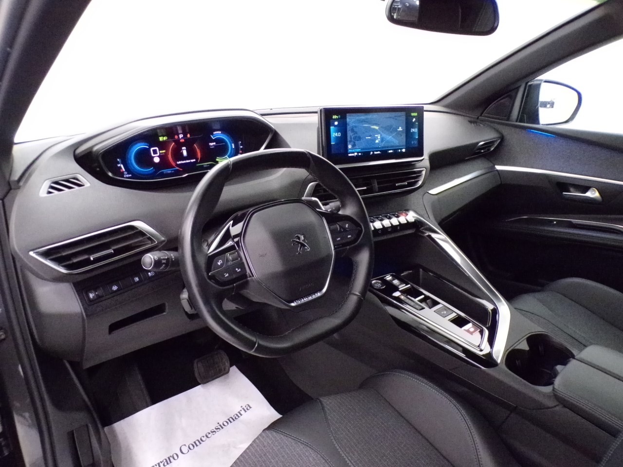 Peugeot 3008 3008 1.6 HYBRID4 300cv Allure Pack 4x4 e-EAT8 - 11