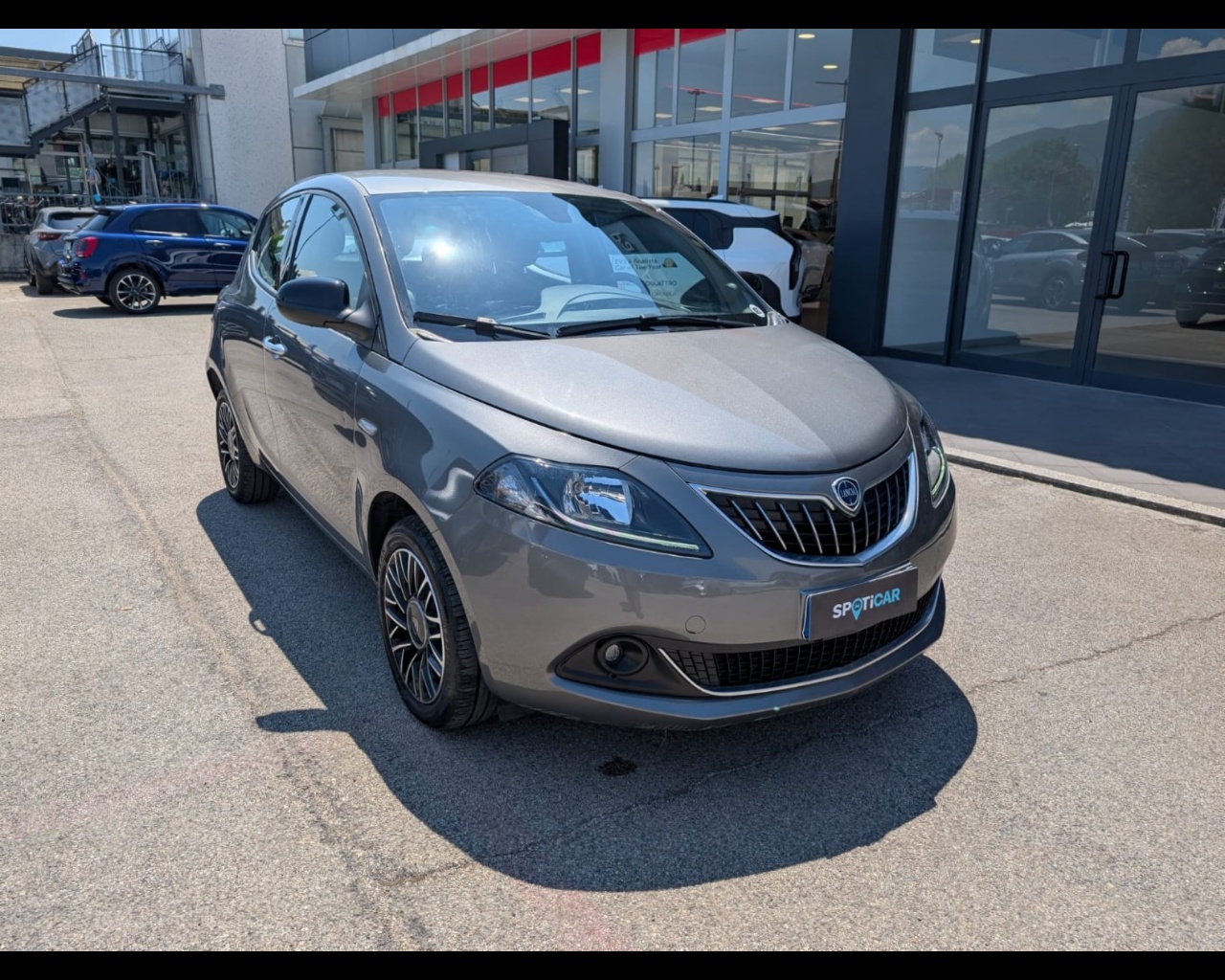 Foto LANCIA Ypsilon 1.0 firefly hybrid Platino s&s 70cv