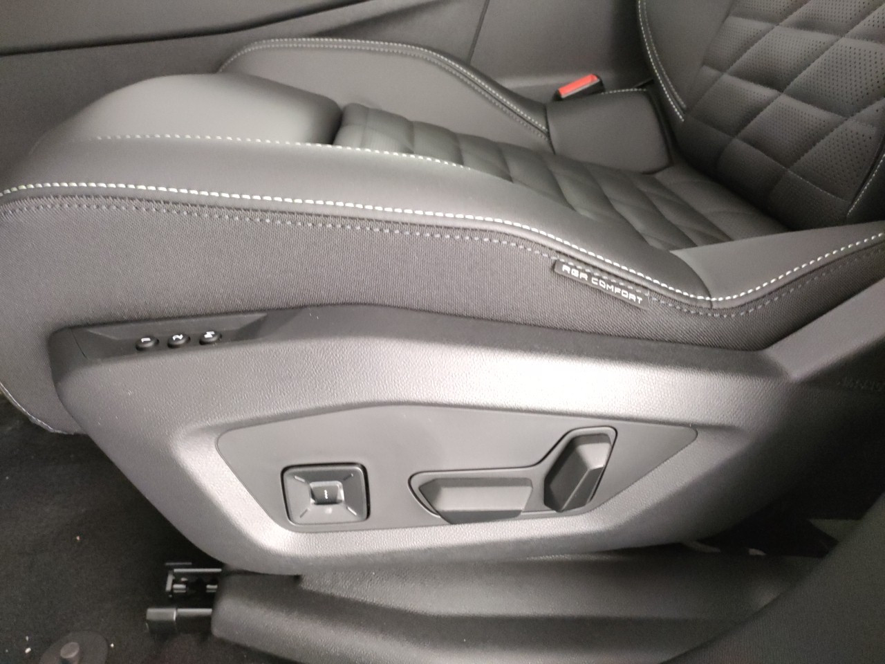 Peugeot 3008 Nuovo Elettrico 3008 Porto Mantovano