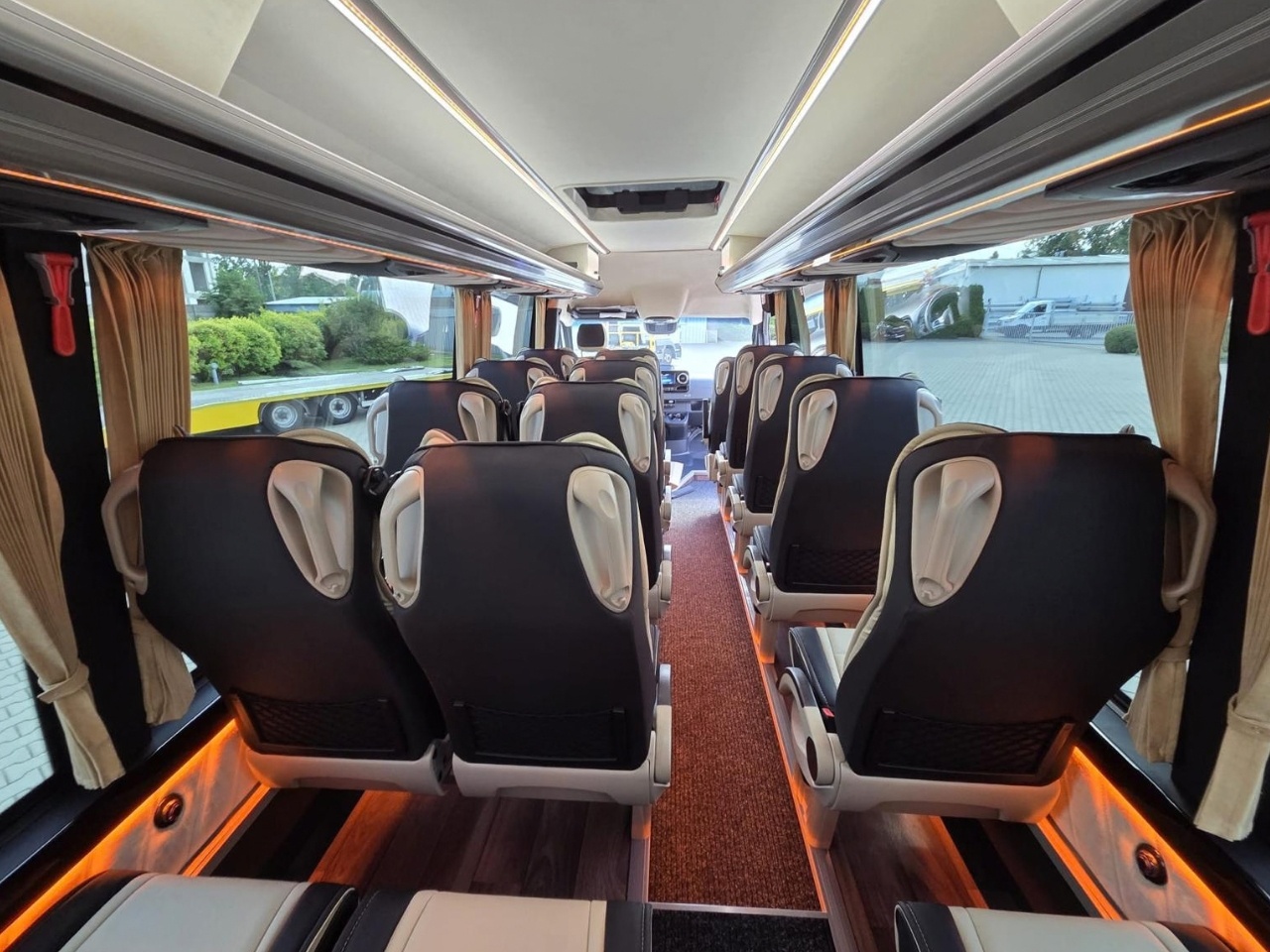 Mercedes Sprinter Sprinter Minibus 19+1+1 posti - 5