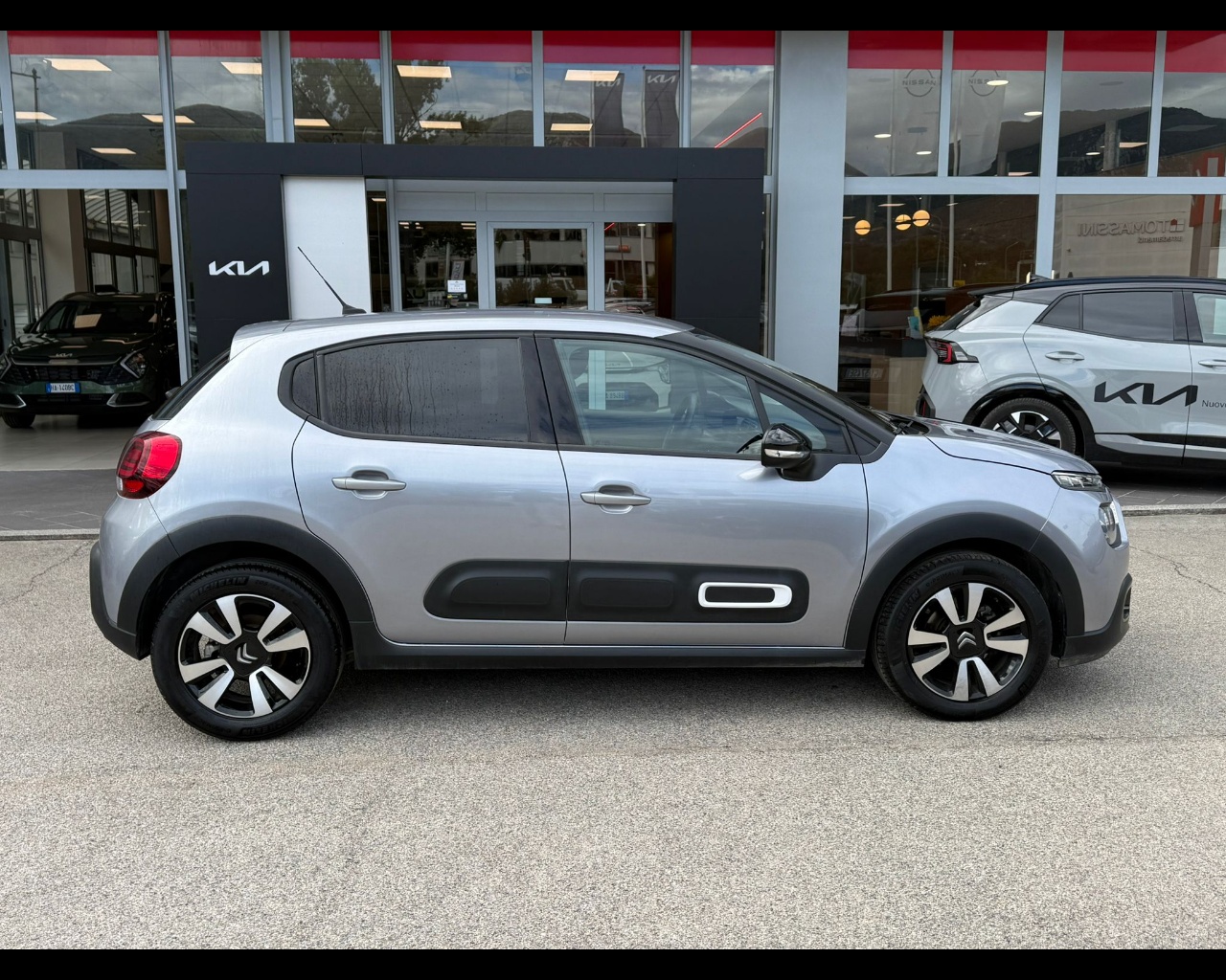 Foto CITROEN C3 1.2 puretech Max s&s 110cv