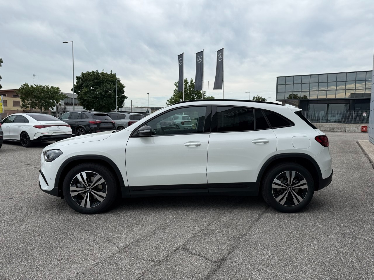 Mercedes GLA GLA 200 d Automatic Progressive Extra - 4