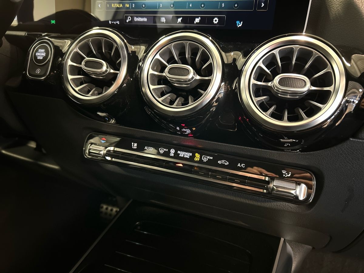 Mercedes Classe B Classe B 200 D Premium 8G-DCT - 14