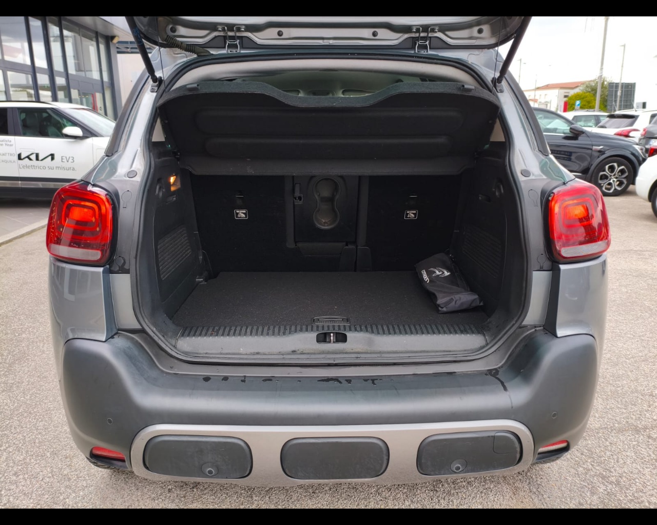 Foto CITROEN C3 Aircross 1.5 bluehdi Rip Curl s&s 100cv