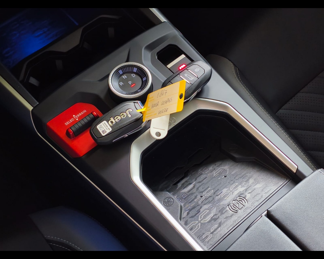 Foto JEEP New Compass E-Hybrid 465  First Edition Mhev