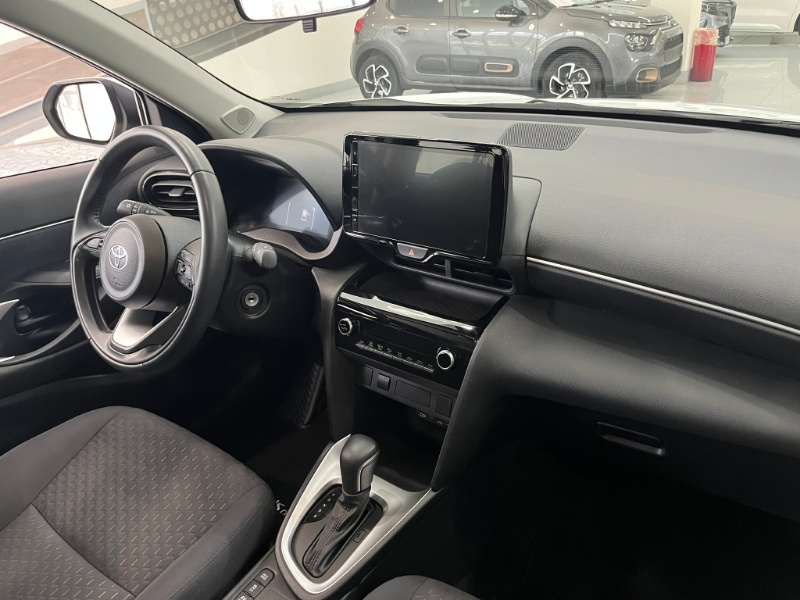 TOYOTA – Yaris Cross 1.5 Hybrid 5p. E-CVT Active