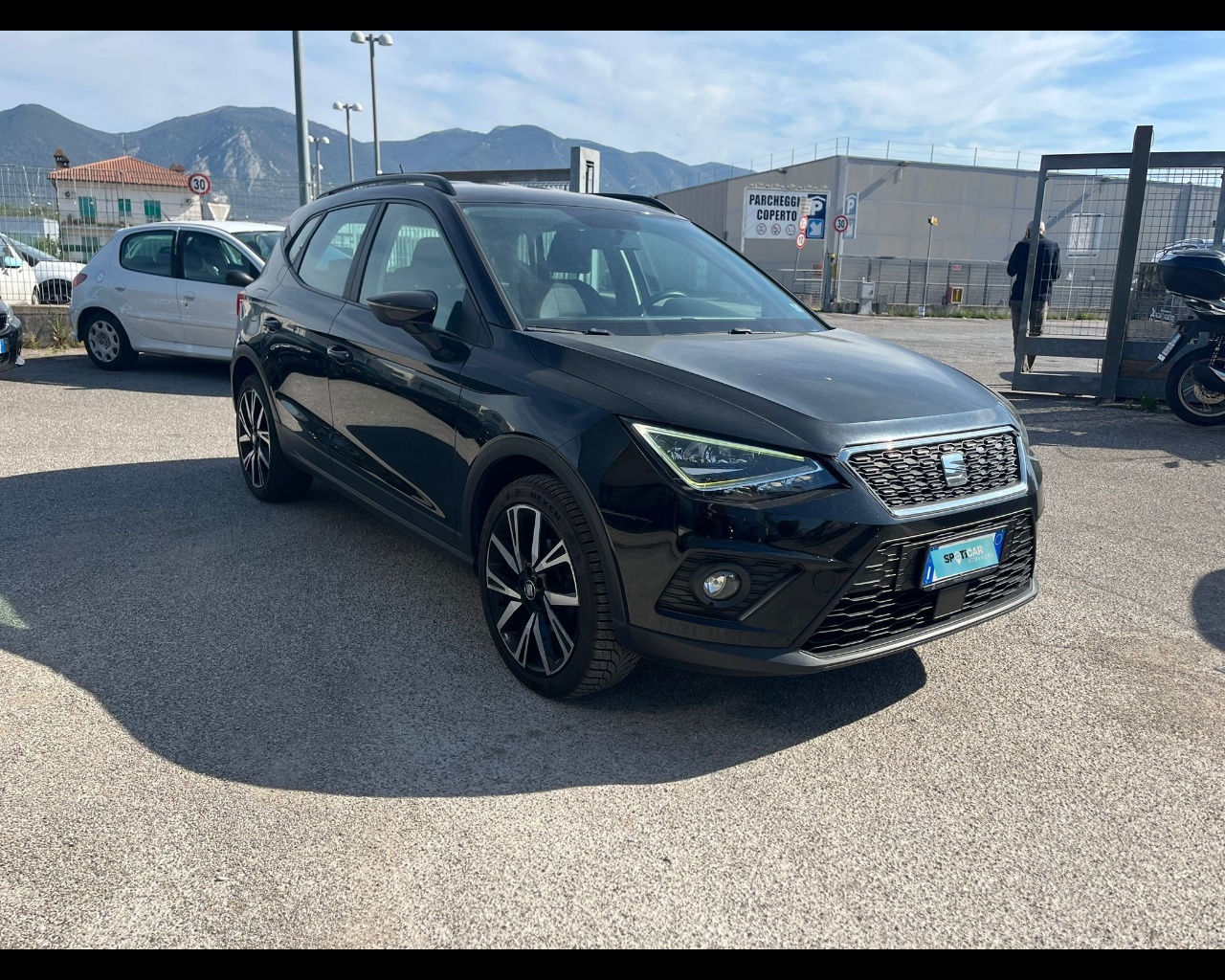 Foto SEAT Arona 1.0 tgi Black Edition 90cv
