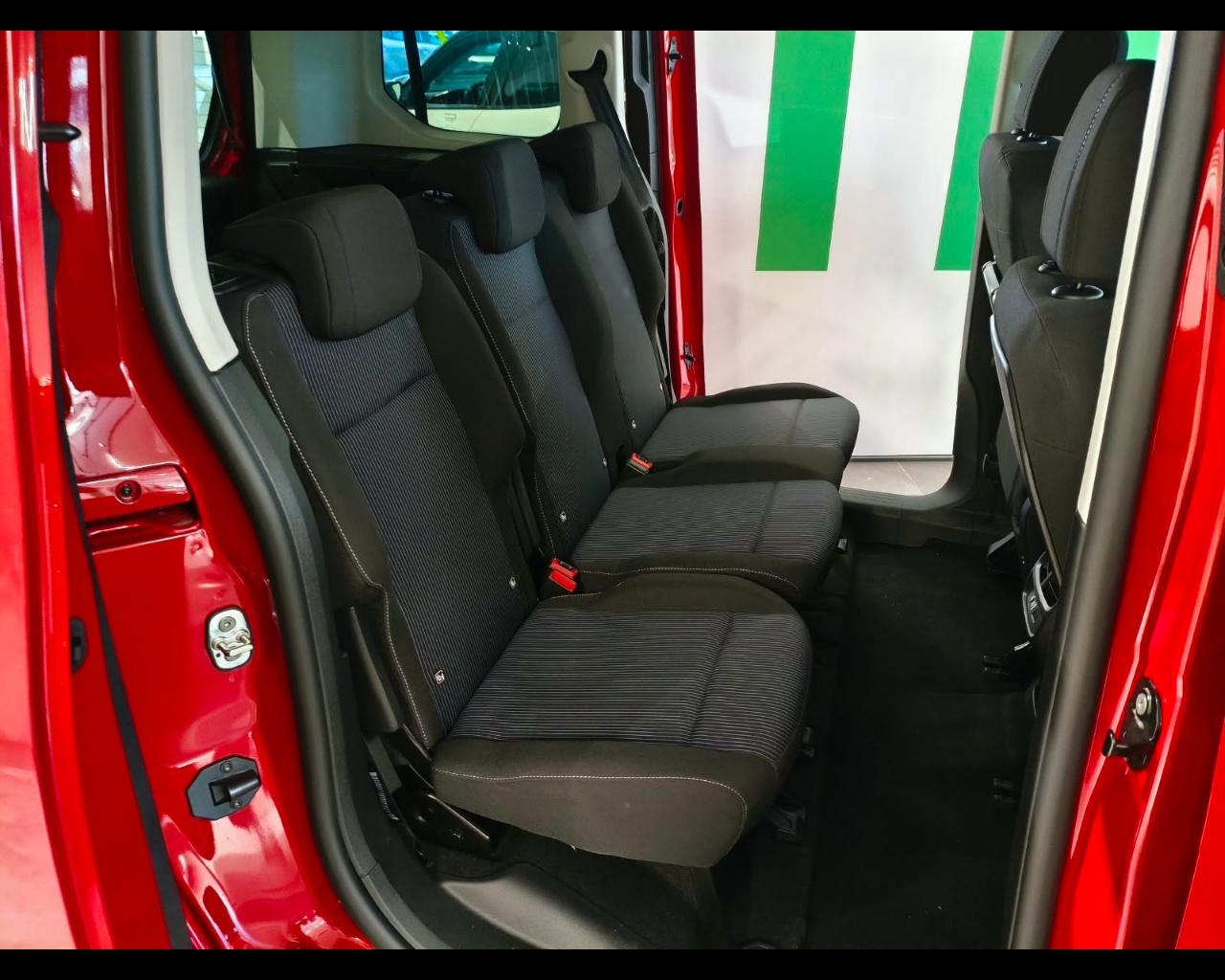 Foto FIAT Qubol 5 Seats Qubo L 1.5 Diesel 130 Cv At8 La Prima