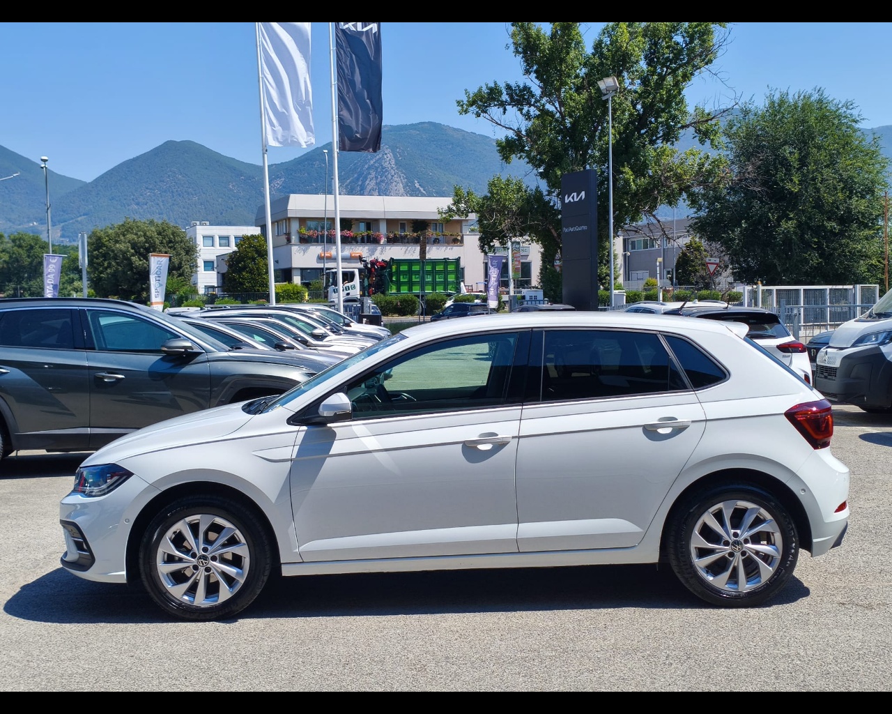 Foto VOLKSWAGEN Polo 1.0 tsi Style 95cv