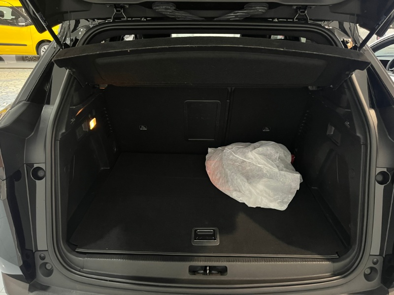 PEUGEOT – 3008 Hybrid4 300 e-EAT8 Allure Pack
