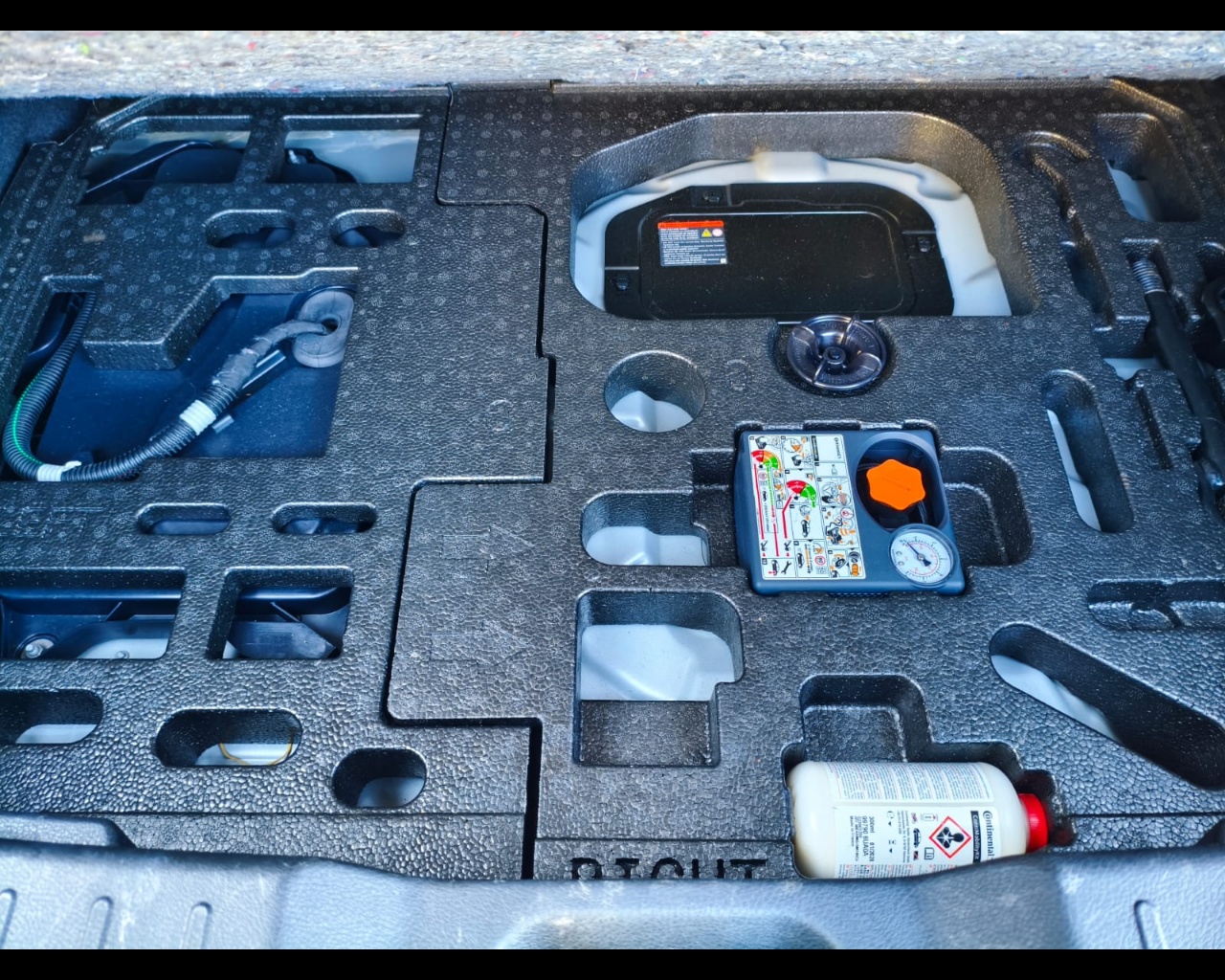 Foto NISSAN Juke 1.6 hev N-Connecta