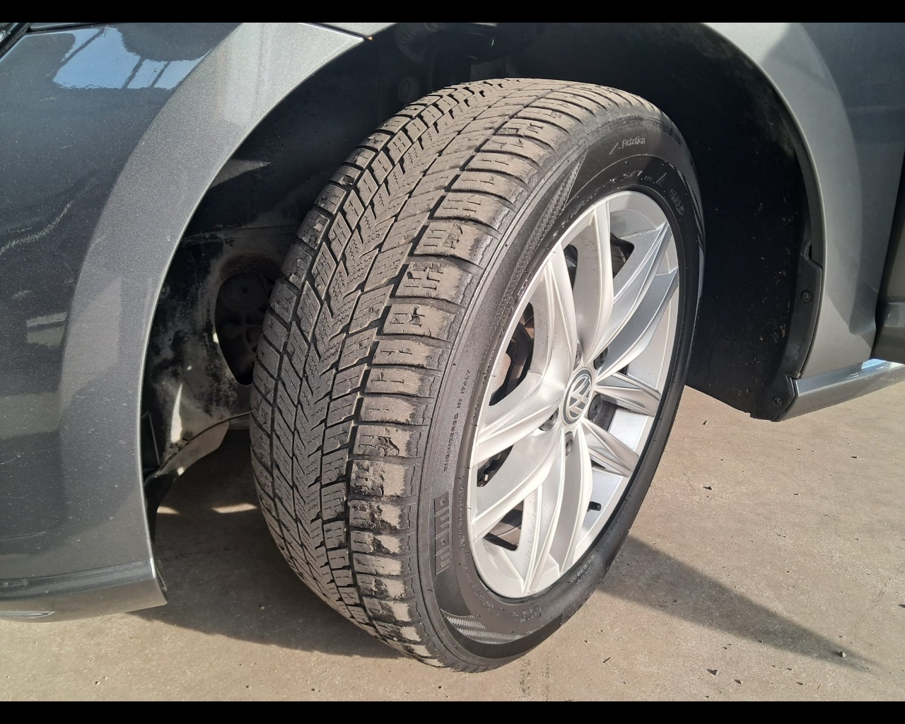 Foto VOLKSWAGEN Golf 5p 1.5 tgi Executive 130cv dsg