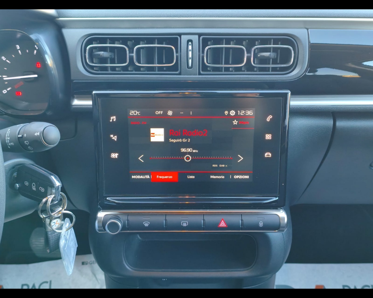 Foto CITROEN C3 1.2 puretech Max s&s 110cv eat6