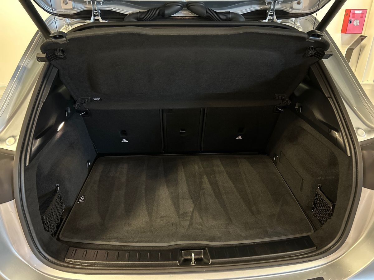 Mercedes  GLA 200 D AMG Line Advanced Plus 8G-DCT - 8