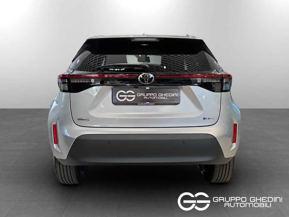TOYOTA Yaris Cross 1.5h Trend fwd 115cv e-cvt Ibrida usato - 4