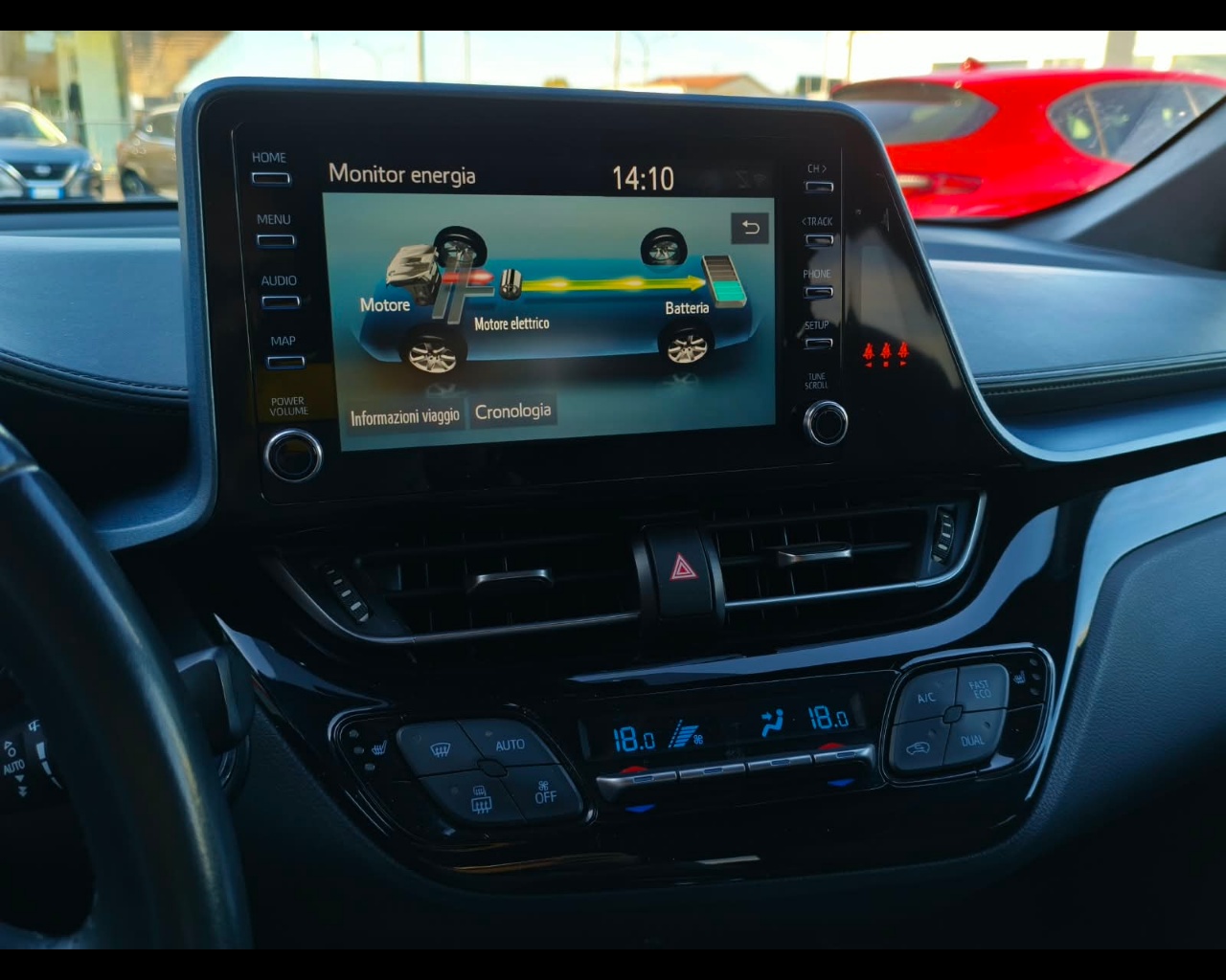Foto TOYOTA C-HR 1.8h Trend e-cvt