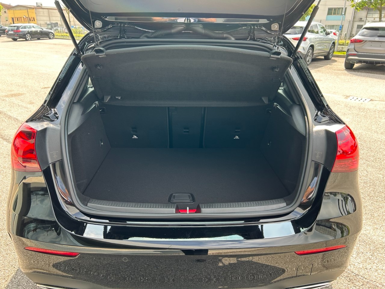 Mercedes Classe A Classe A 250 e Plug-In Hybrid AMG Line ADVANCED PLUS - 13