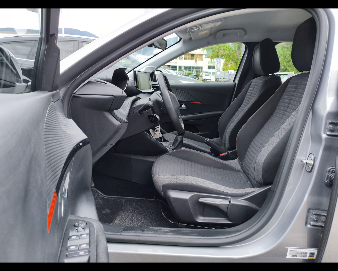 Foto PEUGEOT 208 1.2 puretech Active Pack s&s 75cv