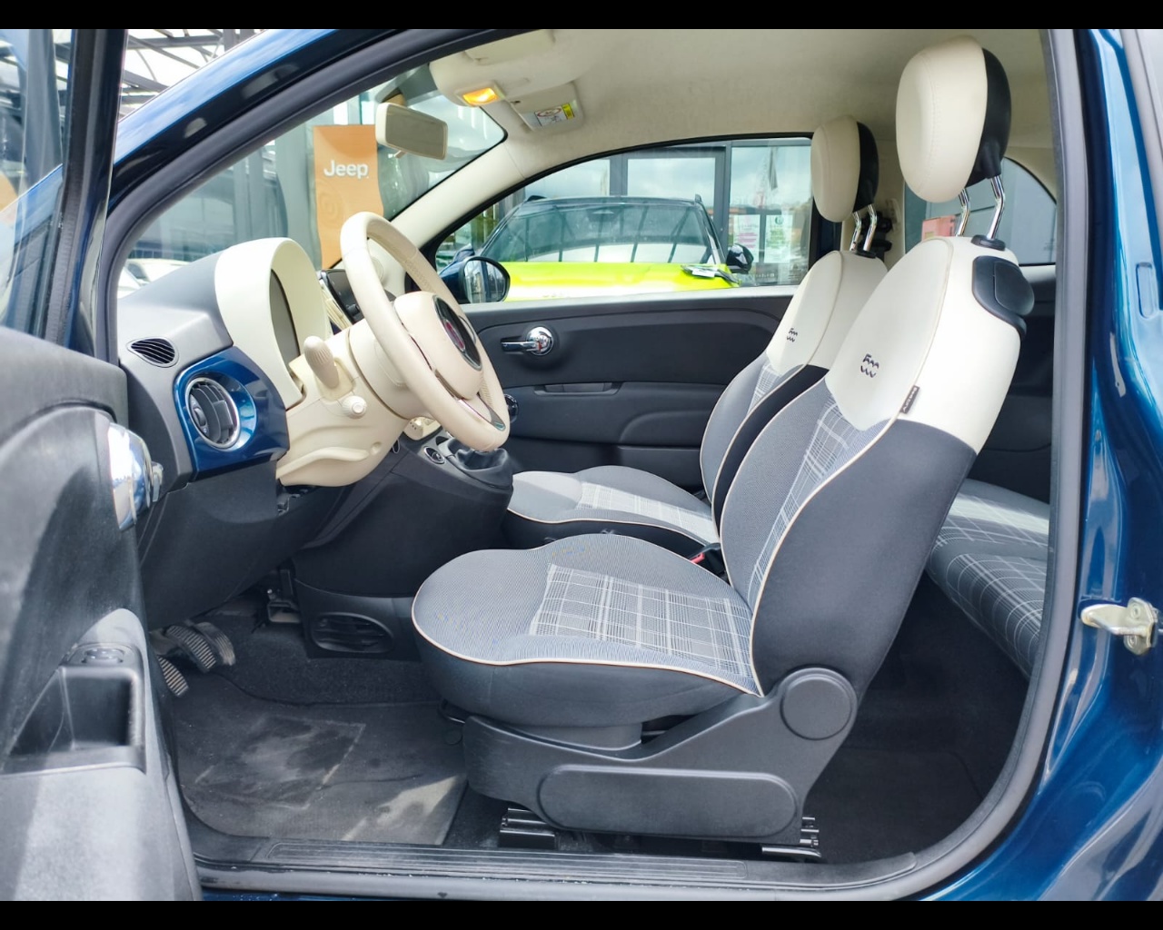 Foto FIAT 500 1.0 hybrid Lounge 70cv