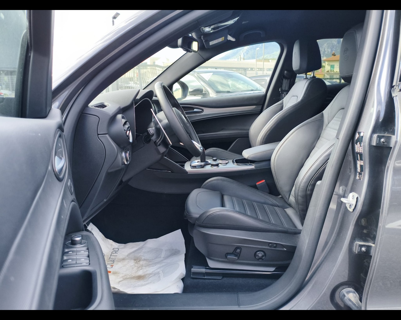 Foto ALFA ROMEO Stelvio 2.2 t Veloce Q4 210cv auto