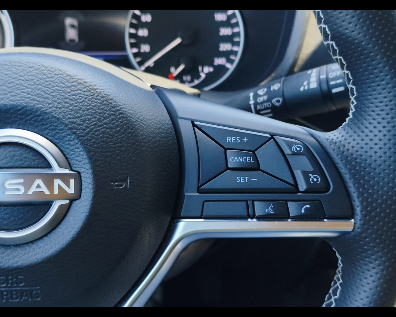Foto NISSAN Juke 1.6 hev N-Design