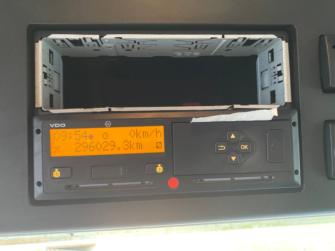 Mercedes Antos 1824 L cab. S Classic space 2,3 - 16