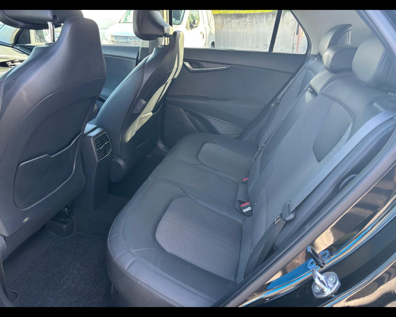 Foto KIA Niro 1.6 gdi hev Style dct6
