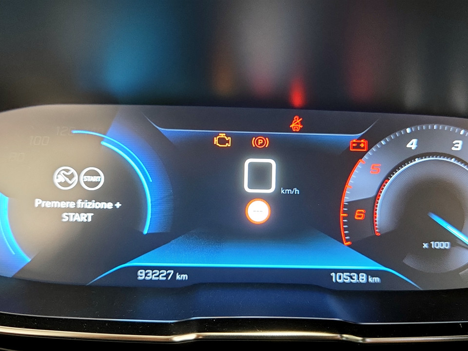 PEUGEOT 3008 1.5 bluehdi Allure s&s 130cv Diesel usato - 8