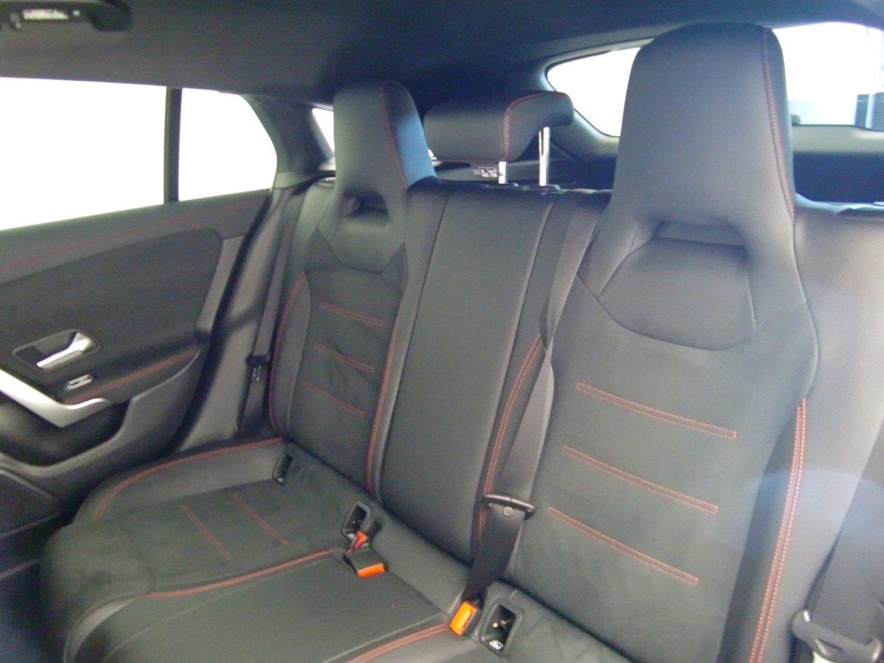 Mercedes CLA Shooting Brake CLA Shooting Brake 180 D Premium 7G-DCT - 14