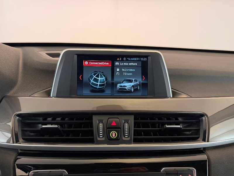 X1 F48 - X1 Sdrive16d Sport My18