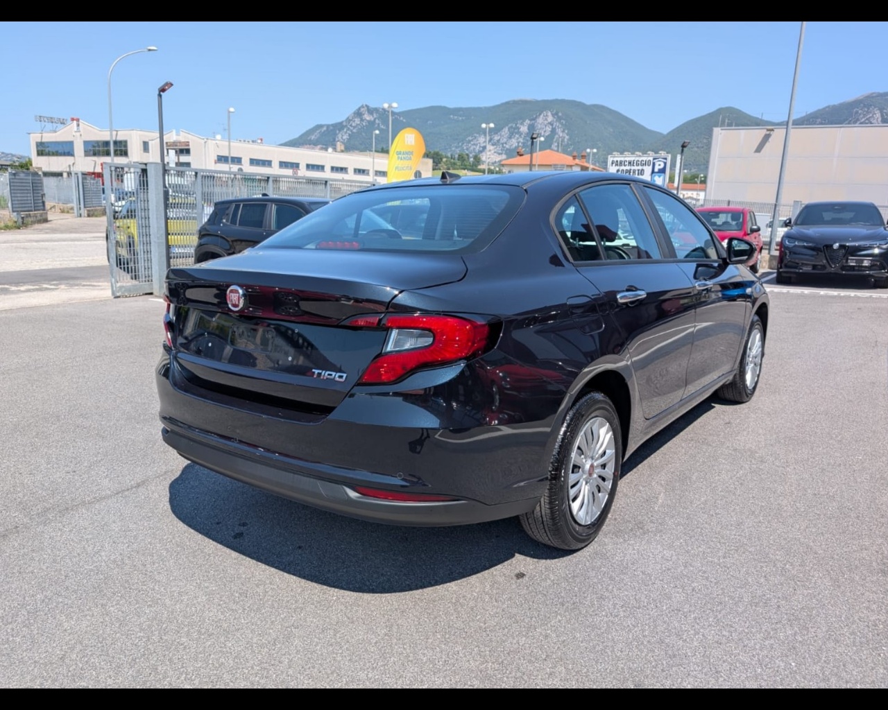 Foto FIAT TIPO SEDAN 1,6 130 CV 
