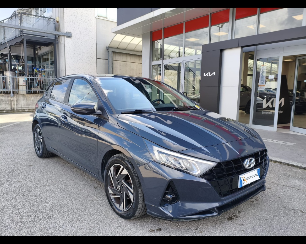 Foto HYUNDAI i20 1.2 mpi Connectline Exterior Pack