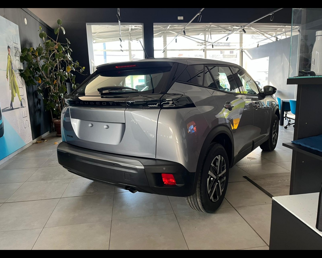 Foto PEUGEOT 2008 1.2 puretech Style s&s 100cv