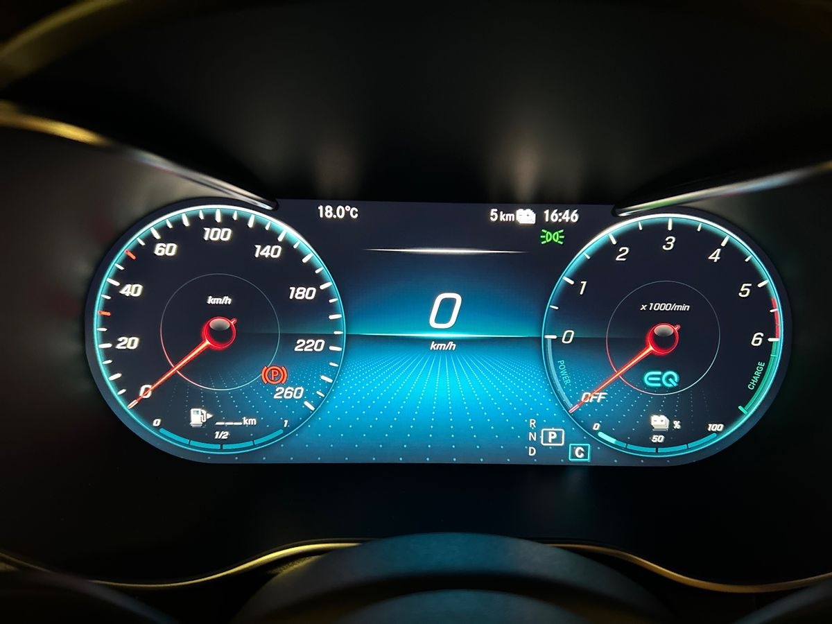 Mercedes GLC Coupé GLC Coupe 300 de Plug in hybrid (de EQ-POWER) Premium Plus 4Matic 9G-Tronic Plus - 13